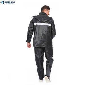 Traje Casual Impermeable y Cortavientos para Aventuras en Cualquier Clima RainRover - Product Image 3