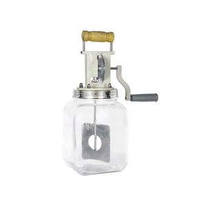 Equipo de procesamiento de productos lácteos de excelente calidad, operado a mano, con capacidad de producción de 4 litros, batidora de mantequilla de origen indio. - Product Image 1