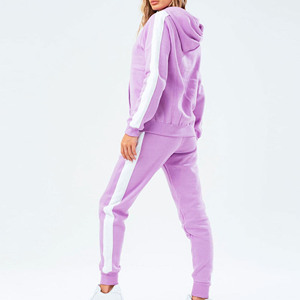Ensemble de survêtement pour femme, sweat-shirt et pantalon de survêtement, style streetwear, doux et confortable, pour le sport, les voyages et le quotidien, fabrication OEM - Product Image 1