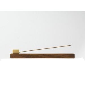 Soporte de incienso de madera de lujo con soporte de quemador de latón desmontable con base de nogal y recogedor de cenizas Ideal para espacios elegantes - Product Image 1