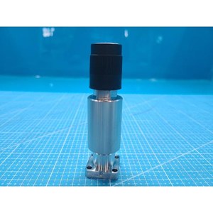 TISCOM 2B32M11-00H MR-121B32W11-001 ไดรเวอร์สเต็ปเปอร์มอเตอร์ที่ใช้แล้วเป็นอะไหล่อุปกรณ์เซมิคอนดักเตอร์รุ่นเก่า - Product Image 6