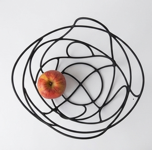 Corbeille à fruits en fil métallique noir, design géométrique, bol de rangement moderne pour la cuisine, porte-fruits - Product Image 4