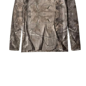 เสื้อสเวตเชิ้ตผ้าฟลีซลายพรางฤดูหนาวแบบกำหนดเอง ระบายอากาศได้ดี สวมใส่สบาย เหมาะสำหรับกิจกรรมกลางแจ้ง สตรีทแวร์ลำลอง สำหรับผู้ชายและผู้หญิง สไตล์วิทยาลัย - Product Image 6