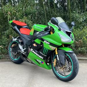 ซื้อเลย Kawasaki ZX-6R สปอร์ตไบค์ 636 ซีซี กำลังสูง ระบายความร้อนด้วยน้ำ เครื่องยนต์ 4 สูบเรียง สมรรถนะคล่องตัว รถจักรยานยนต์พร้อมส่ง 3 ปี - Product Image 1