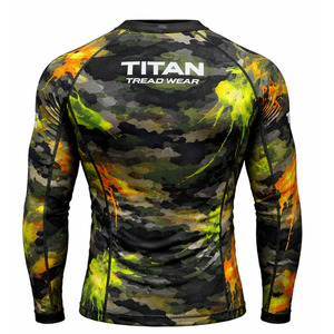 เสื้อแรชการ์ดสำหรับผู้ชายและผู้หญิง - น้ำหนักเบา ระบายอากาศได้ดี ยืดหยุ่นได้ ผลิตจากผ้าสแปนเด็กซ์/โพลีเอสเตอร์ ป้องกันรังสียูวี แห้งเร็ว ด้านหน้าเป็นผ้าแห้งเร็ว - Product Image 3