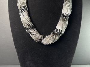 Maravilloso estilo blanco y negro 2mm 7 Ombre Color Facetado Cuentas de vidrio redondas HM2 para Dark <span class=keywords><strong>Academia</strong></span> - Product Image 3