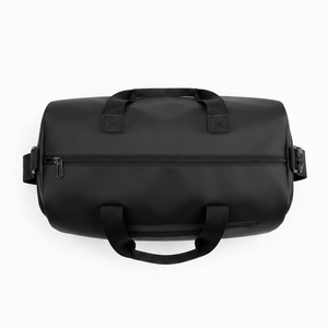 Sac de voyage bleu personnalisé, sac de sport imperméable avec bandoulière réglable et poche zippée - Product Image 2