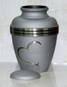 Urna Funeraria de Metal Plateada con Grabado de Corazón, Estilo Americano/Europeo, para Guardar Cenizas, Personalizable - Product Image 2