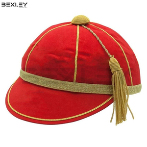 Gorra de Honor de Terciopelo Rojo con Logotipo Personalizado, Borde Dorado y Borla, Gorra Clásica para Club Deportivo, Escuela, Graduación, Premios - Product Image 4
