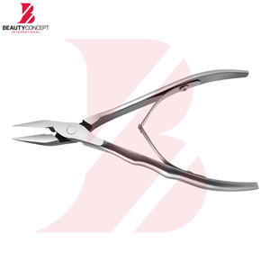 กรรไกรตัดหนังกำพร้าคุณภาพพรีเมียม ด้ามจับสปริงคู่ ผลิตจากสแตนเลสสตีล สำหรับใช้ในร้านเสริมสวยมืออาชีพ - Product Image 2