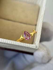 แหวนพลอยแซฟไฟร์สีชมพูคุณภาพสูง รูปทรงหยดน้ำ แหวนหมั้น แหวนแต่งงาน เงินแท้ 925 ชุบทอง 14K ของขวัญสำหรับเธอ - Product Image 6