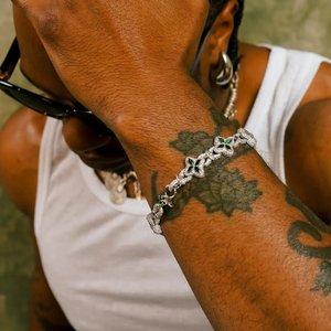 Bracelet chaîne en argent sterling 925 plaqué or de luxe, bijoux de créateur pour homme, élégant, scintillant, cadeau personnalisé, accessoire - Product Image 1