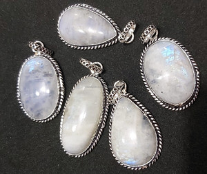 Wholesale Natural Gemstone Moonstone Premium Quality <b>Pendant</b> for Jewelry Necklace Fashion Jewelry Real White <b>Crystal</b> <b>Pendants</b> - Product Image 2
