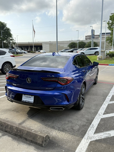 Acura TLX 2023 Usado en Buen Estado en Venta - Product Image 4