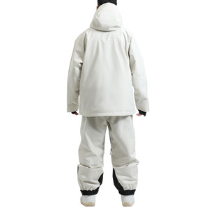 Combinaison de ski imperméable sur mesure pour hommes grandes tailles avec veste à capuche et pantalon, poches sécurisées pour le snowboard - Product Image 2