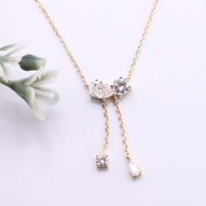 Collar con Colgante de Diamante Cultivado en Laboratorio con Lazo de Oro Amarillo, Corte Pera, Joyería Fina, Regalo para Mujer, TULSIYA JEWELS - Product Image 1