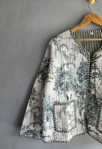 <b>Quilted</b> Jacket Women's Cotton Printed V-Neck Full Sleeve Spring Coat With Pockets Regular Length <b>Single</b> Button Closure - Product Image 4