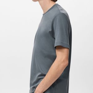 เสื้อยืดคอตตอน/โพลีเอสเตอร์ 100% แบบยูนิเซ็กซ์ สั่งทำได้ พร้อมโลโก้ตามแบบ OEM/ODM ทรงปกติ คุณภาพสูง แห้งเร็ว เป็นมิตรกับสิ่งแวดล้อม สไตล์สตรีทแวร์ - Product Image 5