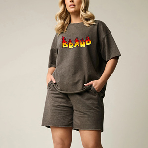 Ensemble deux pièces pour femmes, couleurs personnalisées, t-shirt à manches courtes et short, coupe ample décontractée, col rond, au-dessus du genou, vêtements d'hiver - Product Image 1