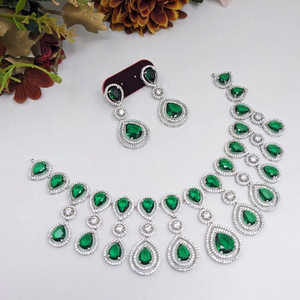 Ensemble de colliers américains en diamant plaqué argent 11103252GR-Elegant Fine Jewelry - Product Image 1