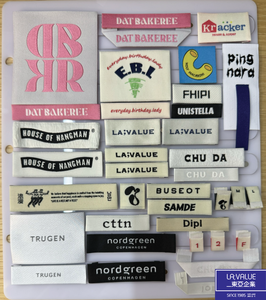 ป้ายทอแบบกำหนดเองสำหรับเสื้อผ้า (ป้ายแบรนด์แบบแจ็คการ์ดและป้ายขนาด) - Product Image 1