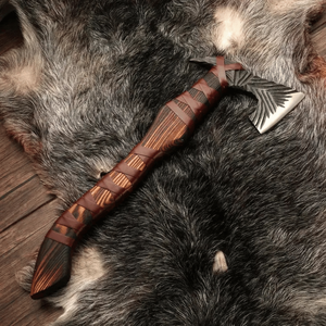 Hache Viking Industrielle Faite à la Main en Acier à Haute Teneur en Carbone, Type Tomahawk Barbu, Manche en Bois de Frêne, Poignée Enveloppée de Cuir, pour Camping et Chasse - Product Image 1