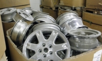 Chatarra de Ruedas de Aleación de Aluminio al por Mayor, Barata, a Granel, Aleación 6063, 99.99% Pura, Calidad de Exportación, Color Blanco Plateado