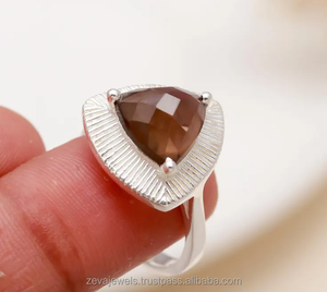 แหวนควอทซ์สโมคกี้ทรงสามเหลี่ยมกรอบพื้นผิวเครื่องประดับวินเทจ - Product Image 3