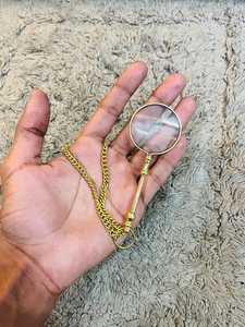 Collier pendentif loupe vintage en laiton, style religieux et nautique, chaîne à maillons avec perle, idéal pour fêtes, mariages et occasions spéciales - Product Image 6