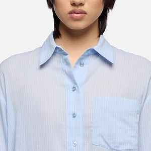 Camiseta de Mujer con Diseño de Rayas y Logotipo Personalizable, Ropa Casual para Exteriores, para Compradores al por Mayor, Corte Elegante con Mangas Largas - Product Image 2