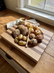 Planche à découper en bois de hêtre allemand de haute qualité, écologique, sur mesure, ronde et concave, design moderne, fabriquée à la main - Product Image 3