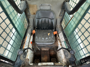 Cargadora compacta 2001 763 con cabina cerrada, máquina de construcción inoperable - Product Image 3