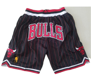 Shorts de basketball personnalisables pour femmes, séchage rapide, design en maille sublimée noire - Product Image 2