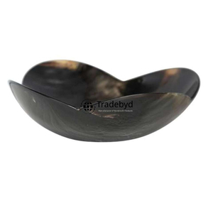 Bol élégant en forme de corne d'ange, fait main, accent décoratif haut de gamme par Tradebyd - Product Image 1