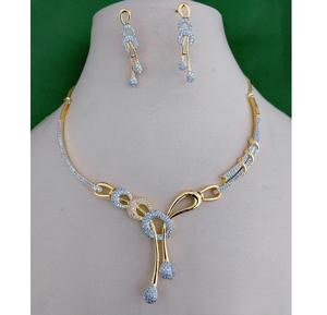 ชุดสร้อยคอพร้อมต่างหูชุบทองคุณภาพดี ดีไซน์สวยงาม เหมาะสำหรับงานแต่งงานและงานเฉลิมฉลอง สำหรับผู้หญิง - Product Image 1