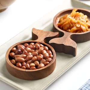 Plateau en bois massif de qualité supérieure |   Assiette de service en bois réutilisable pour la cuisine, la table à manger, les restaurants et les hôtels - Product Image 1