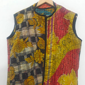 Chaleco Kantha de Algodón Bordado a Mano en India, Elegante, para Mujer, Chaqueta Corta de Invierno con Parches - Product Image 1