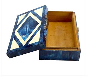 <b>Decorative</b> Luxury Resin Handcrafted Trinket Jewellery <b>Box</b> Unique Artistic Design Elegant <b>Storage</b> <b>For</b> Precious Jewelry And Items - Product Image 2