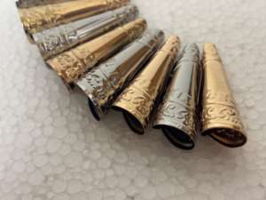 Conos de Campanilla de Hierro a Granel Regalia Tinkler para Suministros de Vestuario, con Sonido Fuerte y Resonante, Resistentes al Agua, Cuentas Artesanales Negras, 100 Unidades - Product Image 4