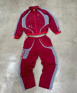 Conjunto deportivo de dos piezas con chaqueta cortavientos personalizada OEM, con cremallera, para correr, de nailon, para hombre. - Product Image 6