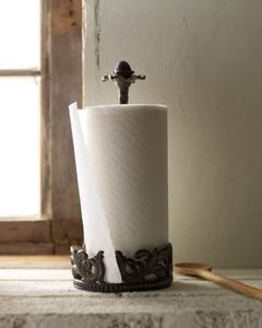 Porte-serviettes en papier moderne en fer personnalisable avec base ornée et dessus croisé, design autoportant coupe-vent par Nyxora Atelier - Product Image 1