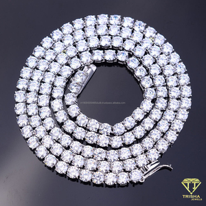 Conjunto de collar de tenis de triple capa en tono oro, plata y oro rosa con piedras brillantes para un estilo hip hop. - Product Image 3