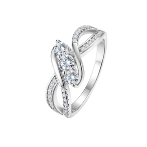 แหวนมอสซาไนต์สามเม็ดทรงบิดเกลียว ชุบทอง 18K เงินแท้ S925 น้ำหนัก 0.5 กะรัต ขายส่ง ประดับเพชรแบบ Pave เครื่องประดับแฟชั่นสำหรับผู้หญิง - Product Image 3