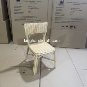 Chaise enfant rustique en rotin faite à la main pour location événementielle, mariage, fête d'anniversaire, décoration, accessoire photo - Product Image 4