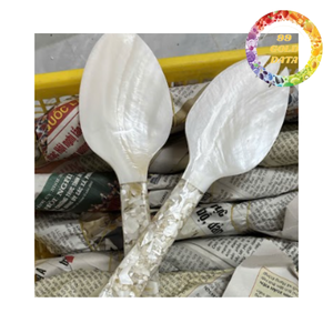 Cuillère en nacre naturelle pour restaurants de prestige et boutiques de cadeaux |   Origine Vietnam - Product Image 4