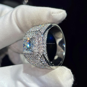 Anillo de Hombre Estilo Hip Hop Personalizado en Plata de Ley 925 con Incrustaciones de Piedras de Corte Princesa y Engaste de Garras, Ideal para Regalo - Product Image 6