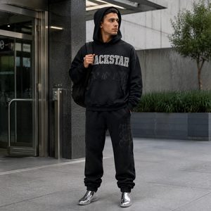 เสื้อสเวตเชิ้ตคอเต่าทรงโอเวอร์ไซส์ Trackstar แบบยูนิเซ็กซ์ สกรีนโลโก้ได้ ผลิตจากผ้าฝ้ายฟลีซ สไตล์สตรีทแวร์ ขายส่งเสื้อผ้า TS-MN-012 รับผลิตแบบ OEM ODM - Product Image 4