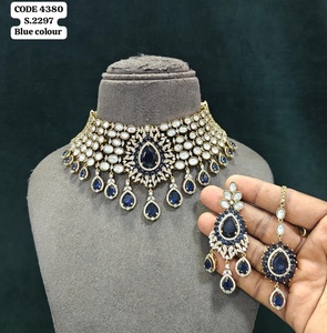 Conjunto de Joyería Chapada en Oro Antiguo para Fiesta: Collar Gargantilla con Piedra Corte Pera, Pendientes y Mangtika para Mujer - Proveedor - Product Image 5