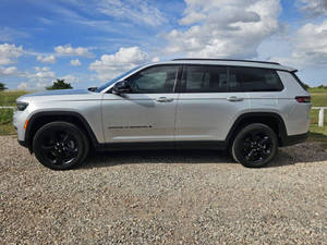Grand Cherokee L Laredo X 2023 - Product Image 4