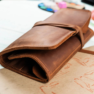 Rouleau à outils en cuir de qualité supérieure pour artistes, porte-crayons portable, organisateur de rangement pour dessin, conception personnalisée, vente en gros OEM, prix d'usine - Product Image 4